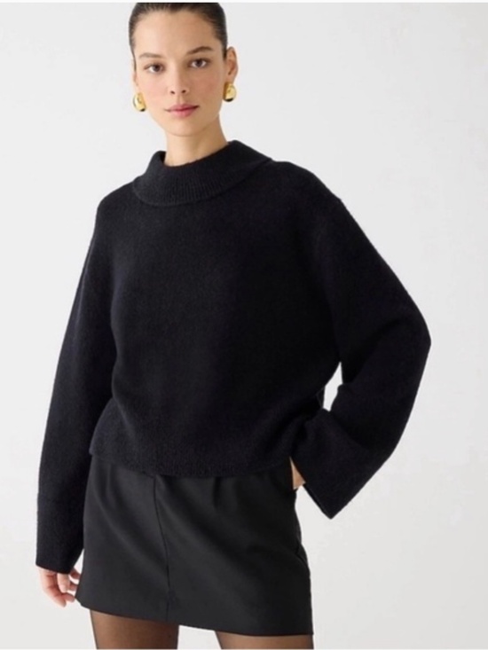 J. Crew Sweaters - J.Crew Chunky Crewneck Sweater in Supersoft Yarn Black XS